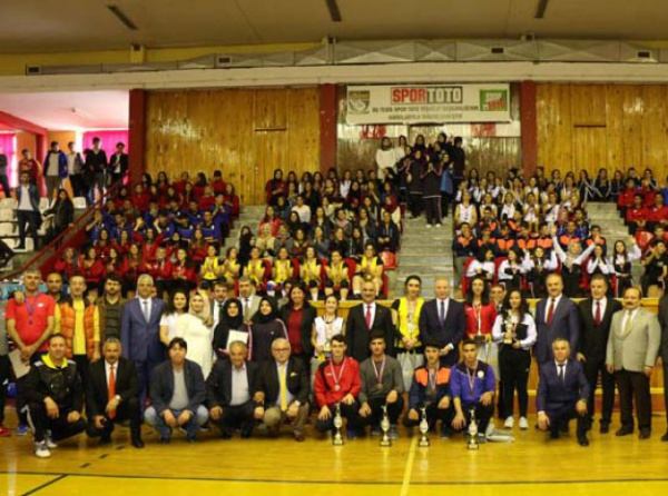 Sivas Belediyesi Voleybol Kupa ve Ödül Töreni